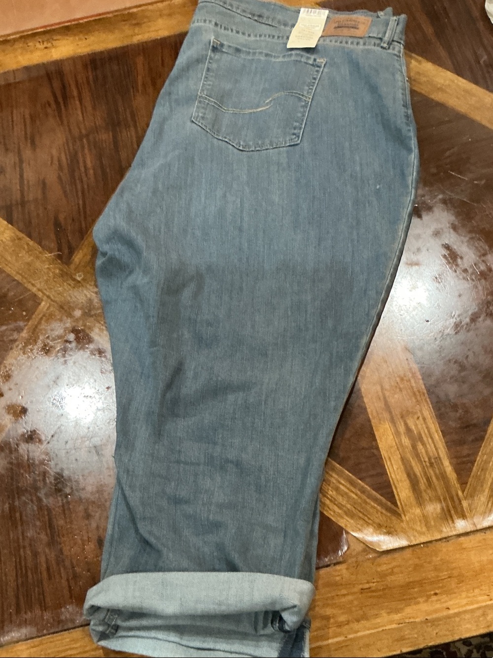 Plus Size Levi's Light Blue Denim Jeans with Cuffed Hem